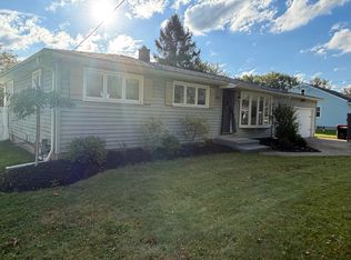 95 Stutzman Rd, Bowmansville, NY 14026