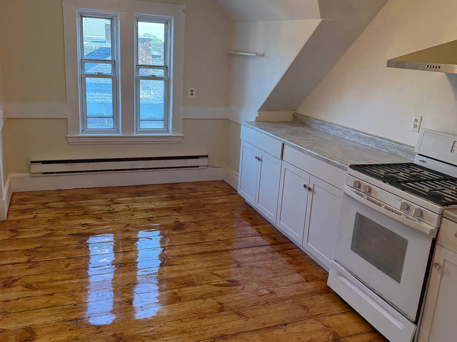 3 bed, $2,500 — Photo 3