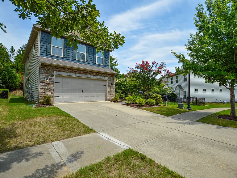 2037 Ice Lake Ct — Photo 3
