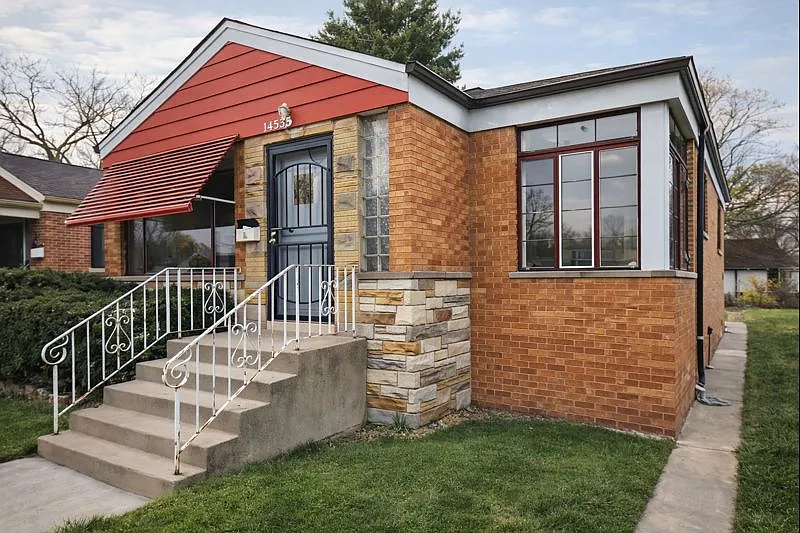 14535 Dobson Ave