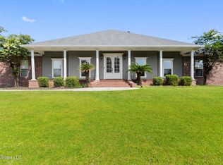 6405 Seawinds Blvd, Biloxi, MS 39532
