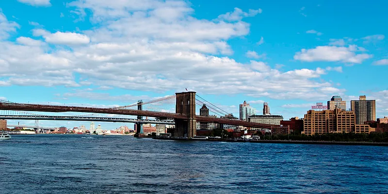 Rented by R New York | media 22