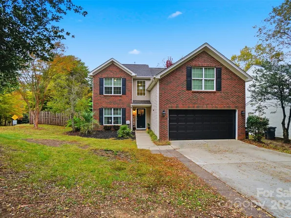 401 Sugar Maple Dr, Tega Cay, SC 29708