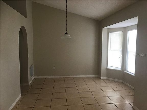 4th image of 392 Cocoa Ct #392