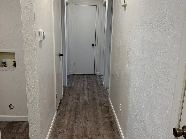 819 Sandalwood Ln — Photo 14