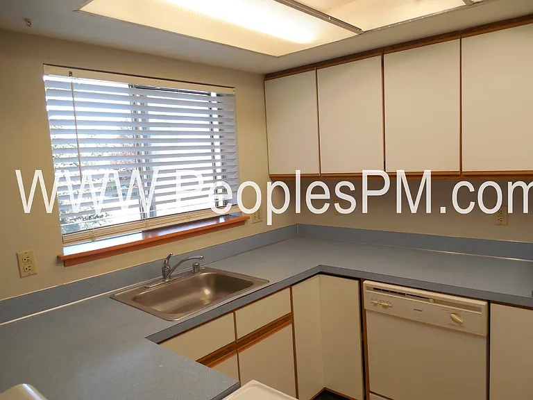 902 37th St SE #2 — Photo 11