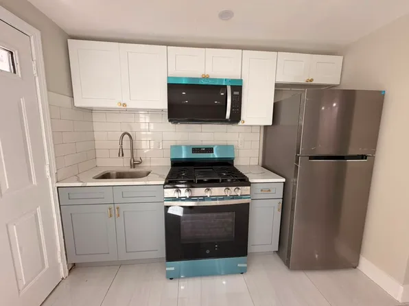 64 Chamberlain St #11B, New Haven, CT 06513