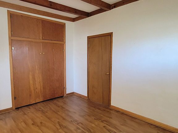 5th image of 1515 S Avenue E Pl