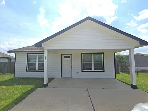 350 Road 5105 Photo 1