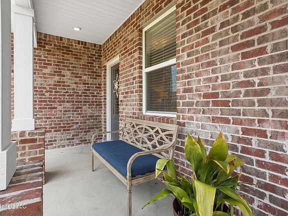 3rd image of 5034 Sand Dollar Dr