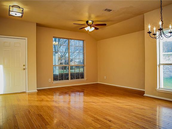5th image of 1013 Wentwood Dr