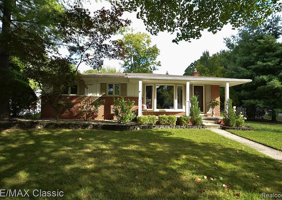 1st image of 100 Ely Dr S