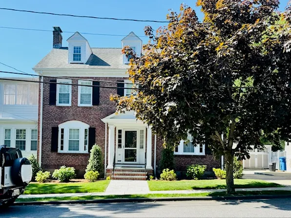 23 Benton Rd, Belmont, MA 02478