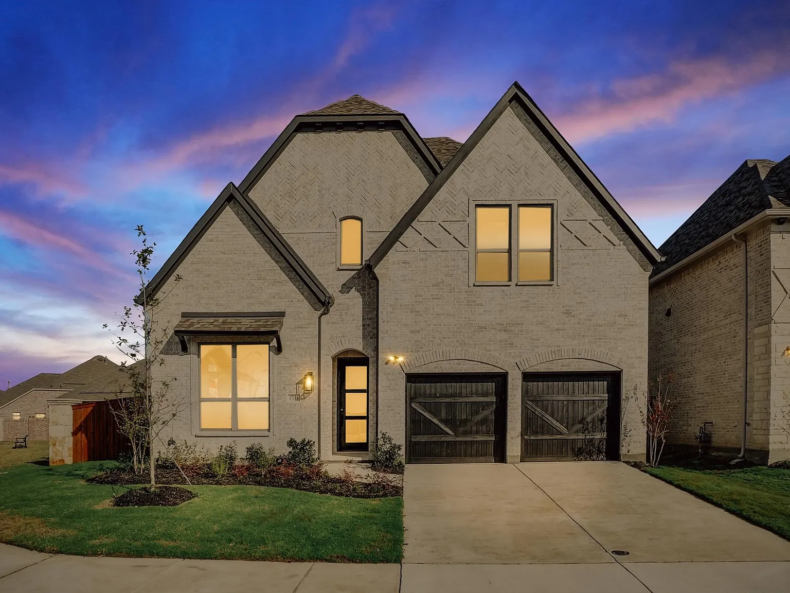 6 bed, 4.5 bath, 3732 sqft, $5,500 — Photo 1