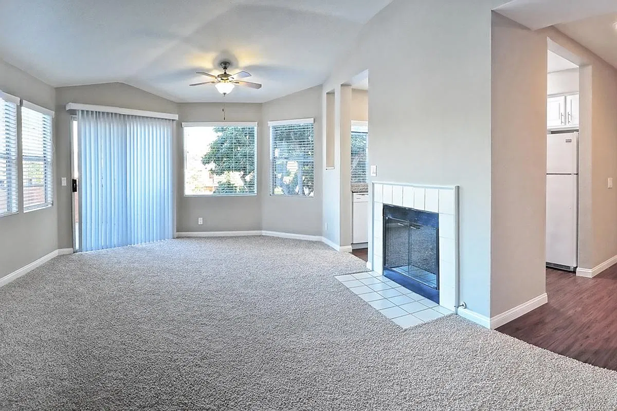 Creekside Laguna Apartments — Photo 2