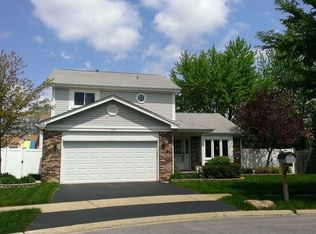 1049 E Olde Virginia Ct, Palatine, IL 60074