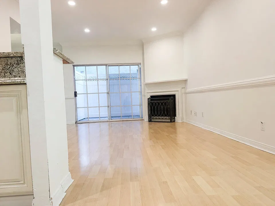 4724 Sepulveda Blvd #103