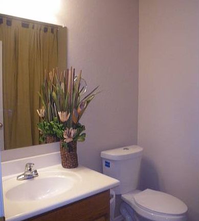 Downstairs Full Bath