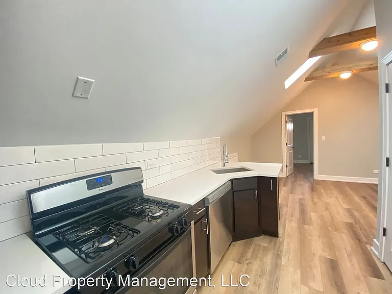 2401 S Homan Ave #3F — Photo 2