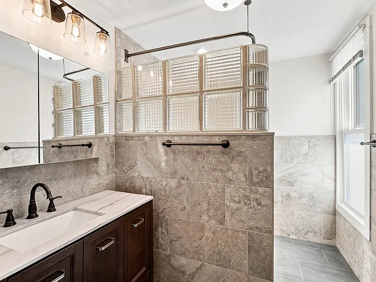 108 Hancock St #106 — Photo 13