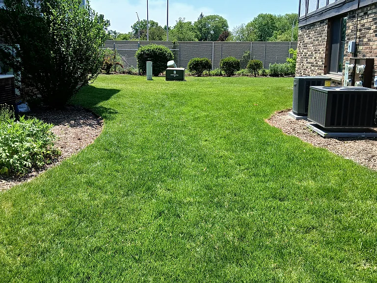 861 Yosemite Trl #B — Photo 13
