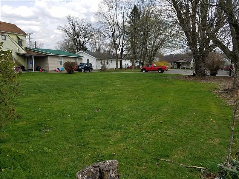 2nd image of 604 Orr Ave