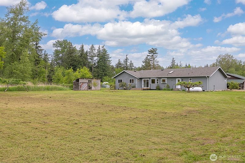 2nd image of 5581 Mission Road