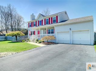 33 Cherry Blossom Dr, Monroe Township, NJ