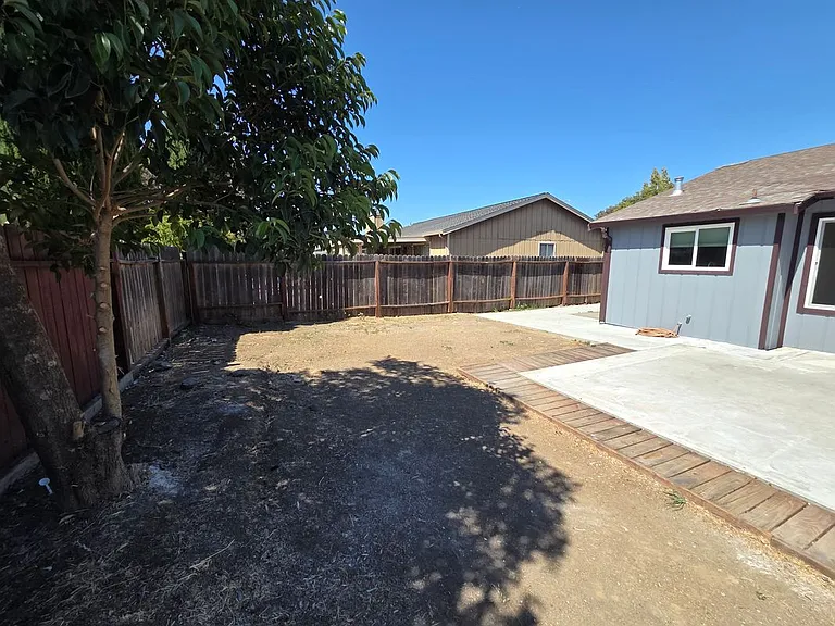 616 Placer Ln — Photo 45
