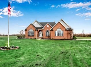 1645 Pontiac Rd, Angola, NY 14006