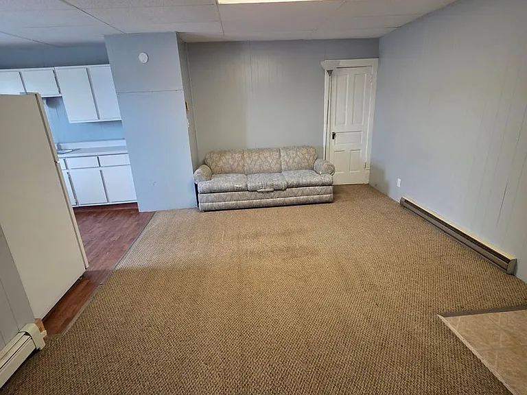 110 E Canda St — Photo 5