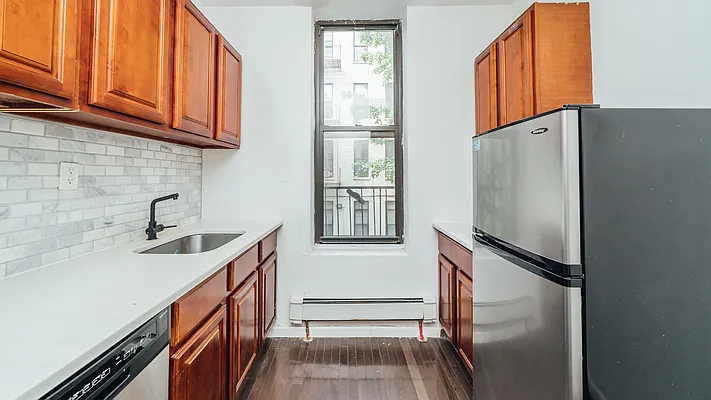 Rented by Nooklyn NYC LLC | media 11