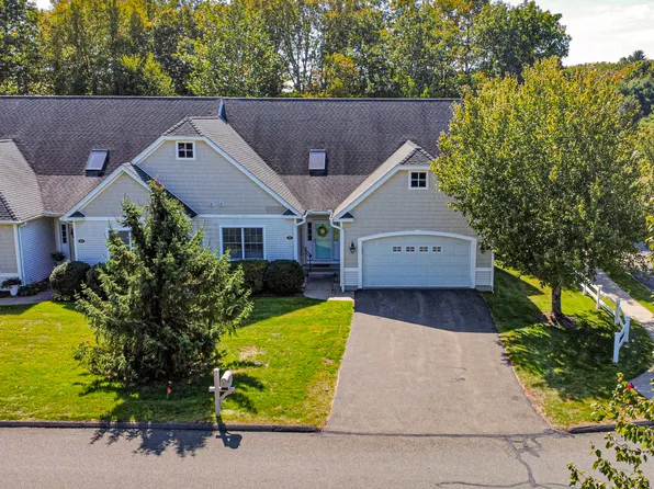 31 Hunt Glen Drive #31, Granby, CT 06035