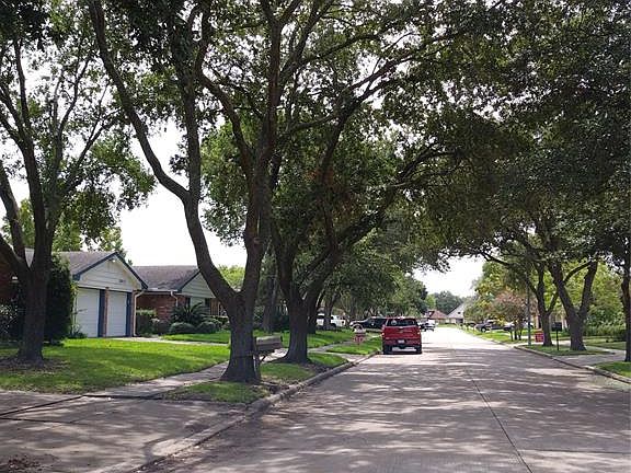 5th image of 2906 Shady Creek Dr