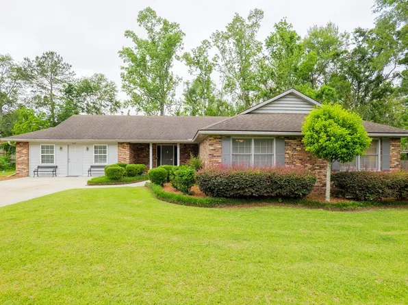 303 Breckenridge Dr, Valdosta, GA 31605