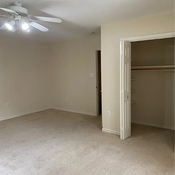 12301 Pomfret Ct — Photo 6