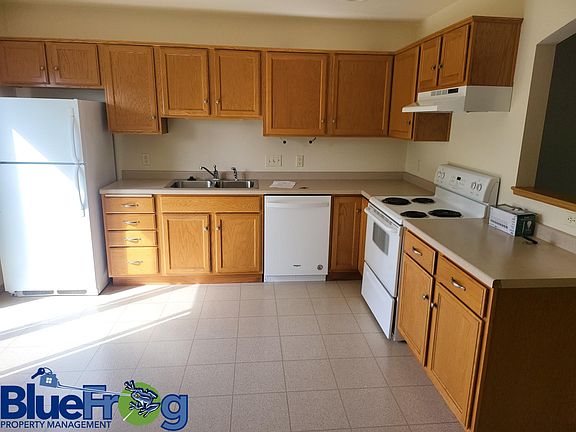 3rd image of 1670-1676 Golf Bridge Dr #1672