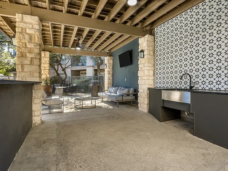 Villas at Rogers Ranch — Photo 28