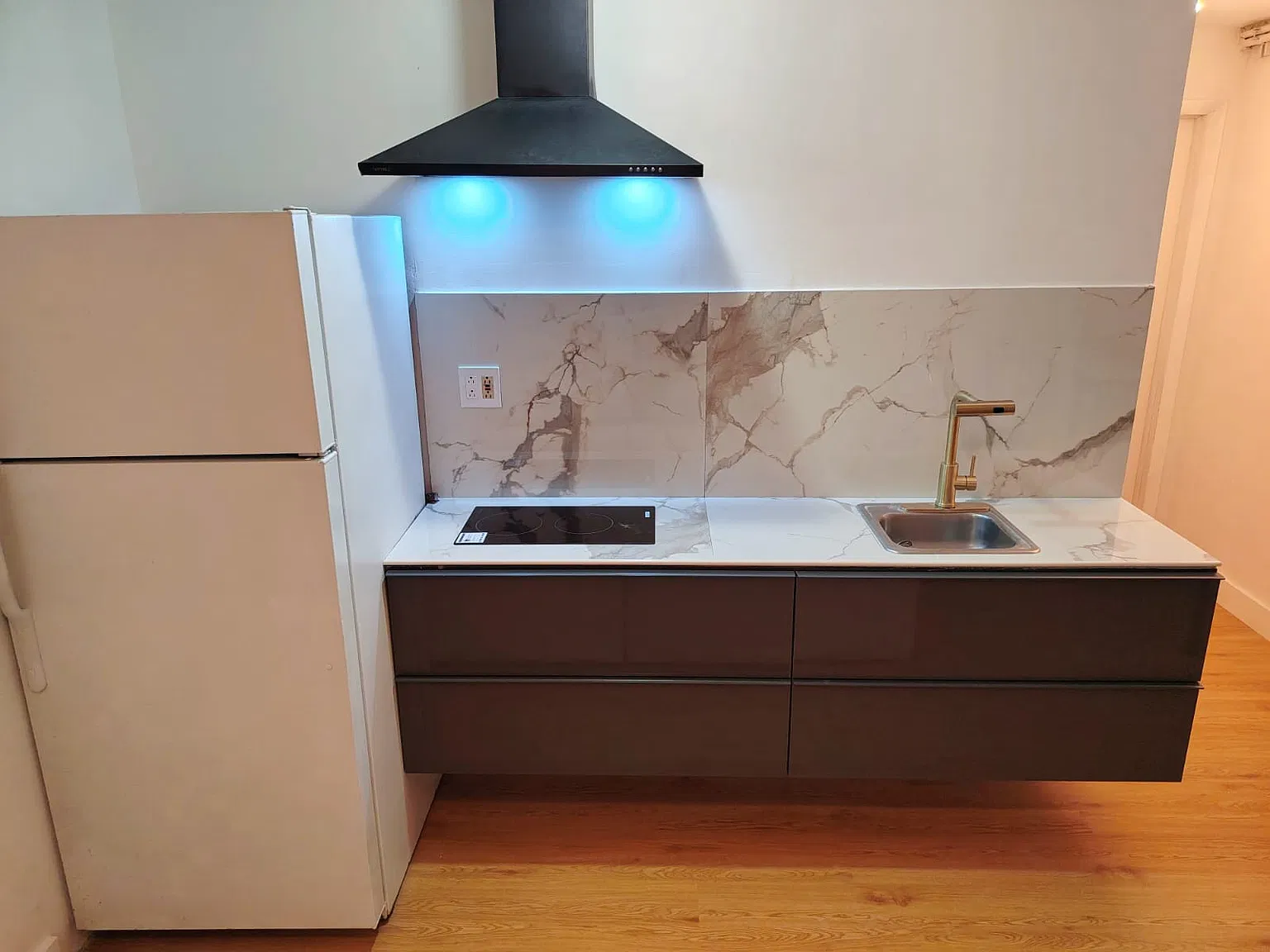 1 bed, 430 sqft, $2,180 — Photo 2