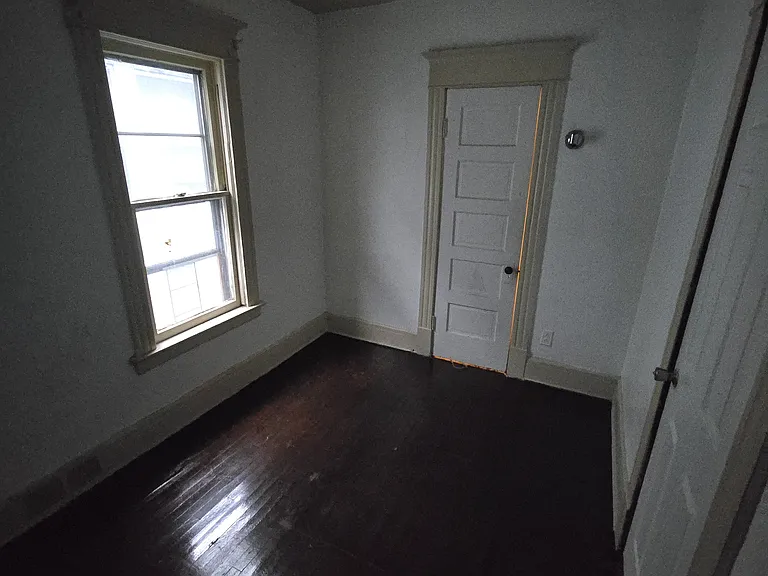 560 Fargo Ave #2 — Photo 7