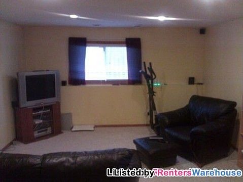 5th image of 575 Kendall Dr
