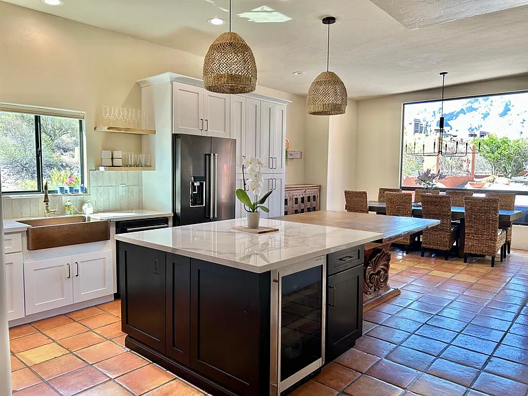 5410 N Cabrillo Ct — Photo 3