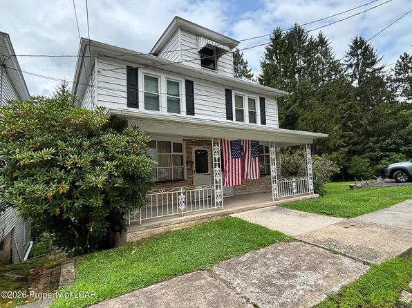 12 Hill St #14, Glen Lyon, PA 18617