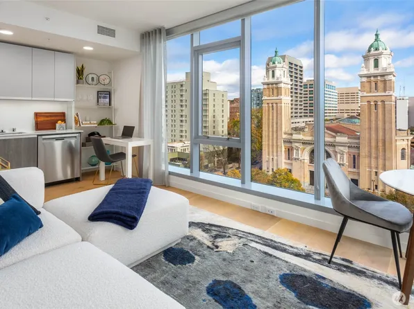 800 Columbia Street #1809, Seattle, WA 98104