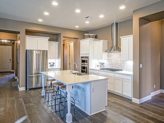 Kitchen - Victoria Holly Estates