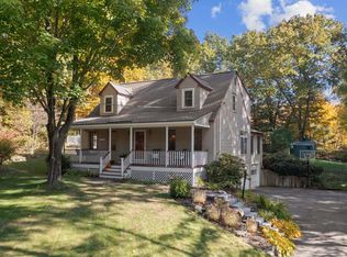 5 Benjamin Rd, Stratham, NH 03885