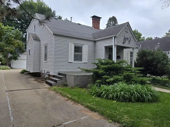 3010 Pierce St, Sioux City, IA 51104