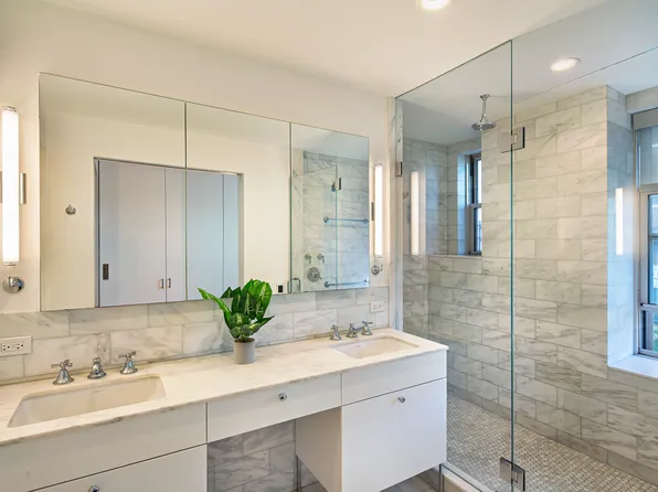 410 Central Park West image 6 of 11