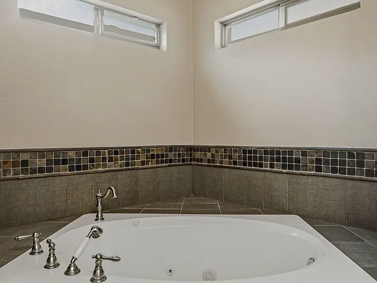 14293 Meadow Lake Ave — Photo 27