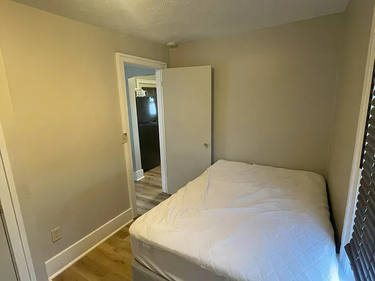 1505 S Sherman Ave — Photo 15